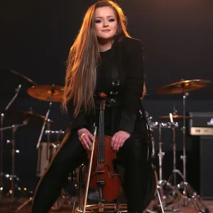 Manuela - Profesor de vioară - București