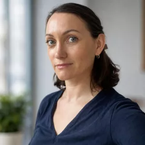 Aude - Prof de graphisme - Court-Saint-Étienne