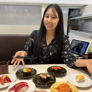 Naomi - prof de Japonés - Aldaya
