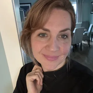 Selena - English tutor - Mission