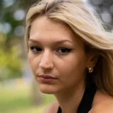 Mína - rajz magántanár - Pécs