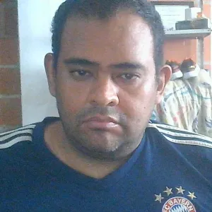 JUAN - profesor de inglés - 