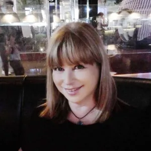 Claudia - Profe de historia de la filosofía - Rosario