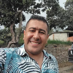 Alexander - profesor de informática básica - 