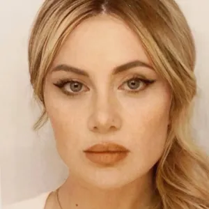 Claire - Prof de yoga - La Garenne-Colombes