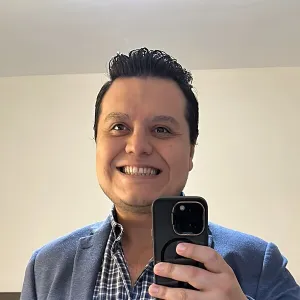 Juan - profesor de logística - Santiago de Querétaro