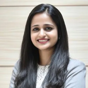 Ruchi - Economics tutor - Charleston