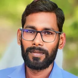 Maneesh - English teacher - Kanhari