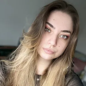 Andreea Claudia - Computer programming tutor - Summit Township