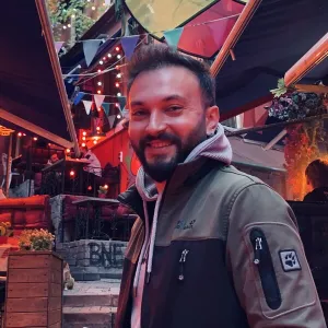 Kenan - Gitar öğretmeni - 