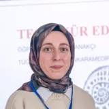 Rabia - İngilizce öğretmeni - İstanbul