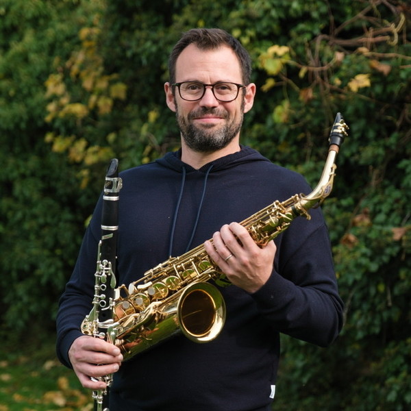 Professeur de clarinette et de saxophone donne cours particuliers autour de Maisons Laffitte