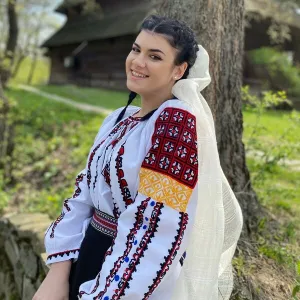 Diana - Profesor de educație muzicală - Brăila