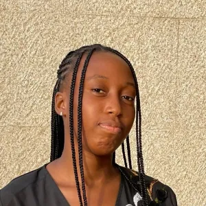 Praise - English tutor - Lagos