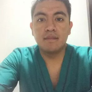 Daniel - profesor de química - Paraíso