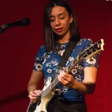 Laura - Profe de guitarra - León