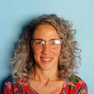 Andrea - profesor de diseño gráfico - 