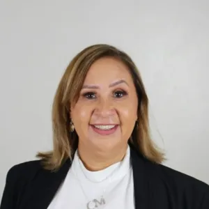 Charliene - Professor de serviço social - Teresina