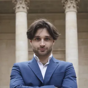 Edgar - professeur de law - Paris 10e