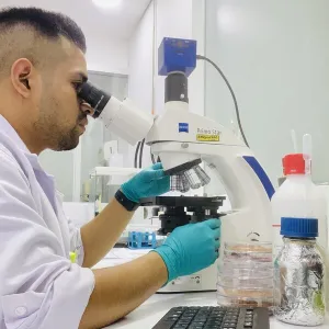 Alexander - Profesor de biología - San Juan de Lurigancho