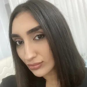 Dilara - Tasarım öğretmeni - 