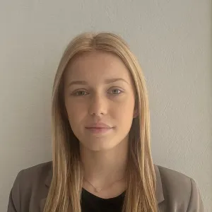 Méline - Prof d'aide aux devoirs - Pradines