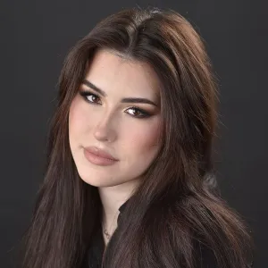 Jovana - nastavnik hemije - Нови Сад