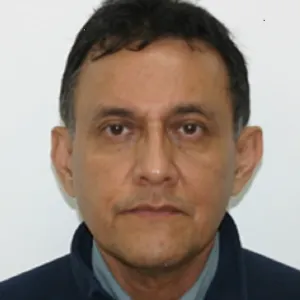 Guillermo Eduardo - Profe de física - Madrid