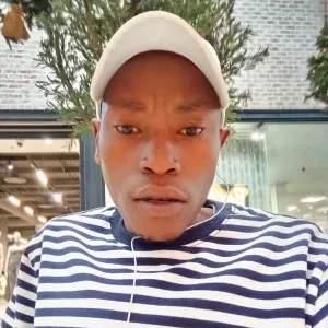 Nqobile - Maths tutor - Ermelo