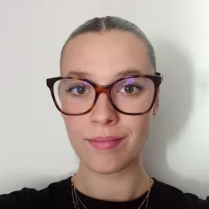 Flavia - Insegnante di aiuto compiti - Oleggio