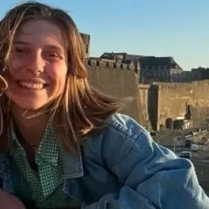 Raphaela - Prof de maths - Brest