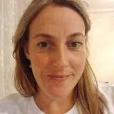 Aylin - Almanca öğretmeni - 