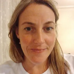 Aylin - Almanca öğretmeni - 