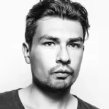 César - Profe de inglés - Castro