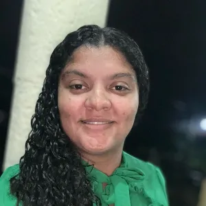 Gabrielle - Professor de ciências naturais - Maranguape