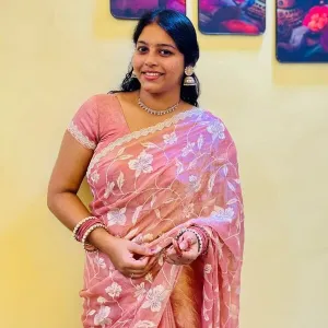 Sneha - Dance teacher - Pen