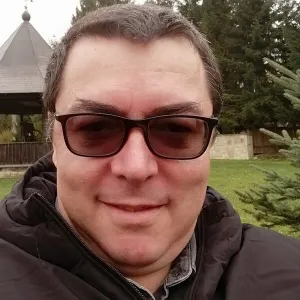 Adrian - Profesor de alte științe - Roman