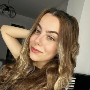 Alexia - Profesor de matematică - București