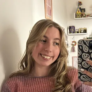 Charlotte - Reading Tutor - Blandford Forum