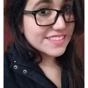Agustina - Profe de filosofía - Ituzaingó