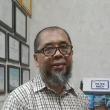 Yalta - Guru bahasa inggris - Kecamatan Marpoyan Damai