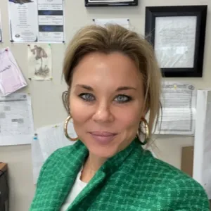 Lisa - English tutor - Regina