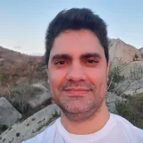 Artur - Prof de finanças - Encruzilhada