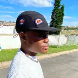 Tlotlo - English tutor - Rustenburg