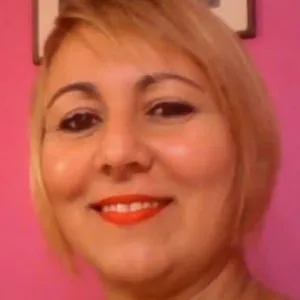 Danaee - Prof de espanhol - Vila Bandeirante