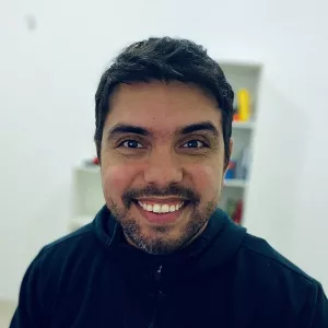Symon - Professor de programação - Meireles