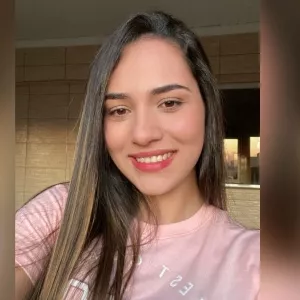 Thais - Prof de farmácia - Maringá