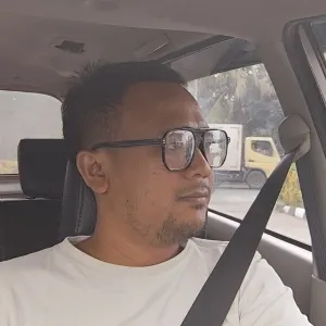 Imank - Guru mengemudi mobil - Tangerang