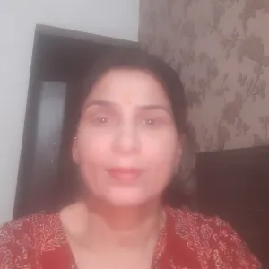 Rishu - English tutor - Jalandhar