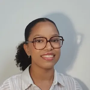 Coline - Prof de chimie - Châtillon